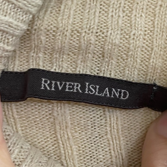 River Island Women’s Size Medium Cream Turtleneck Tan Line Along Hem and Cuffs - Picture 5 of 9